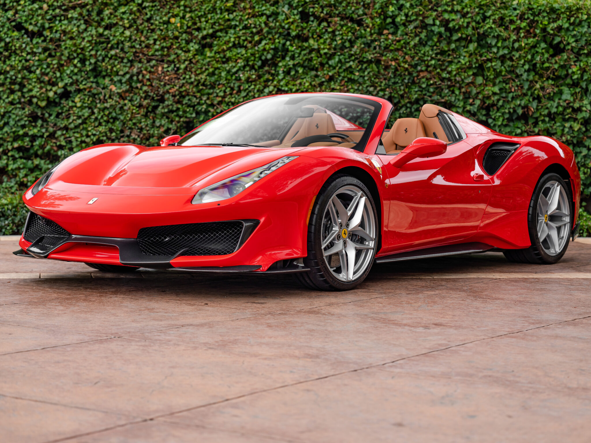 Rosso Scuderia Pista Spider-2