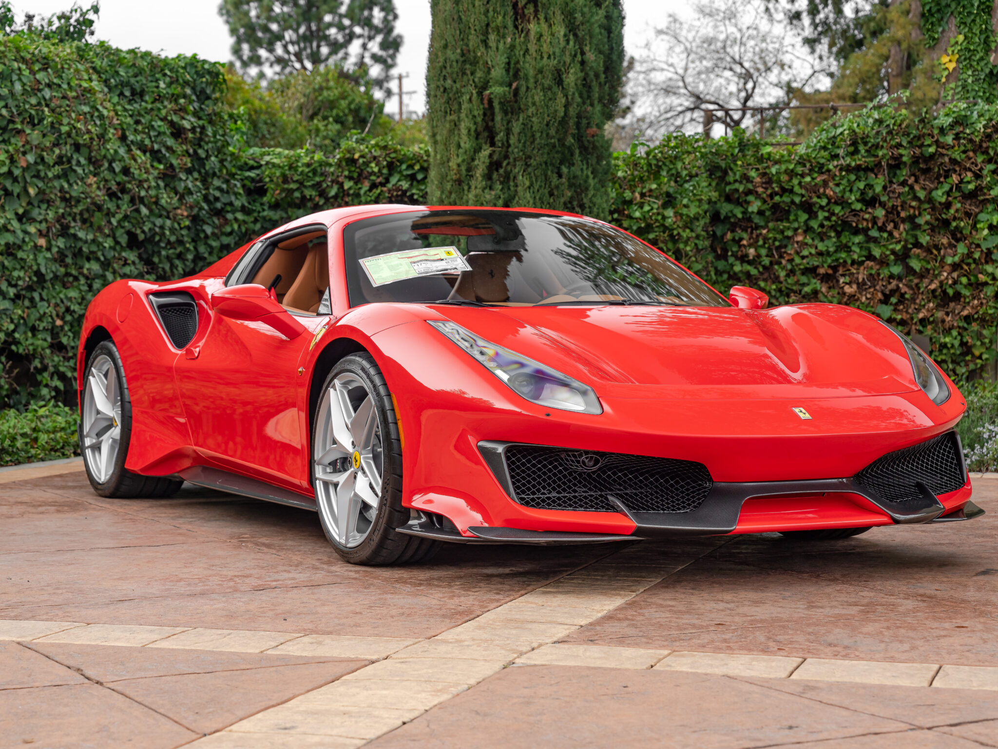 Rosso Scuderia Pista Spider-240