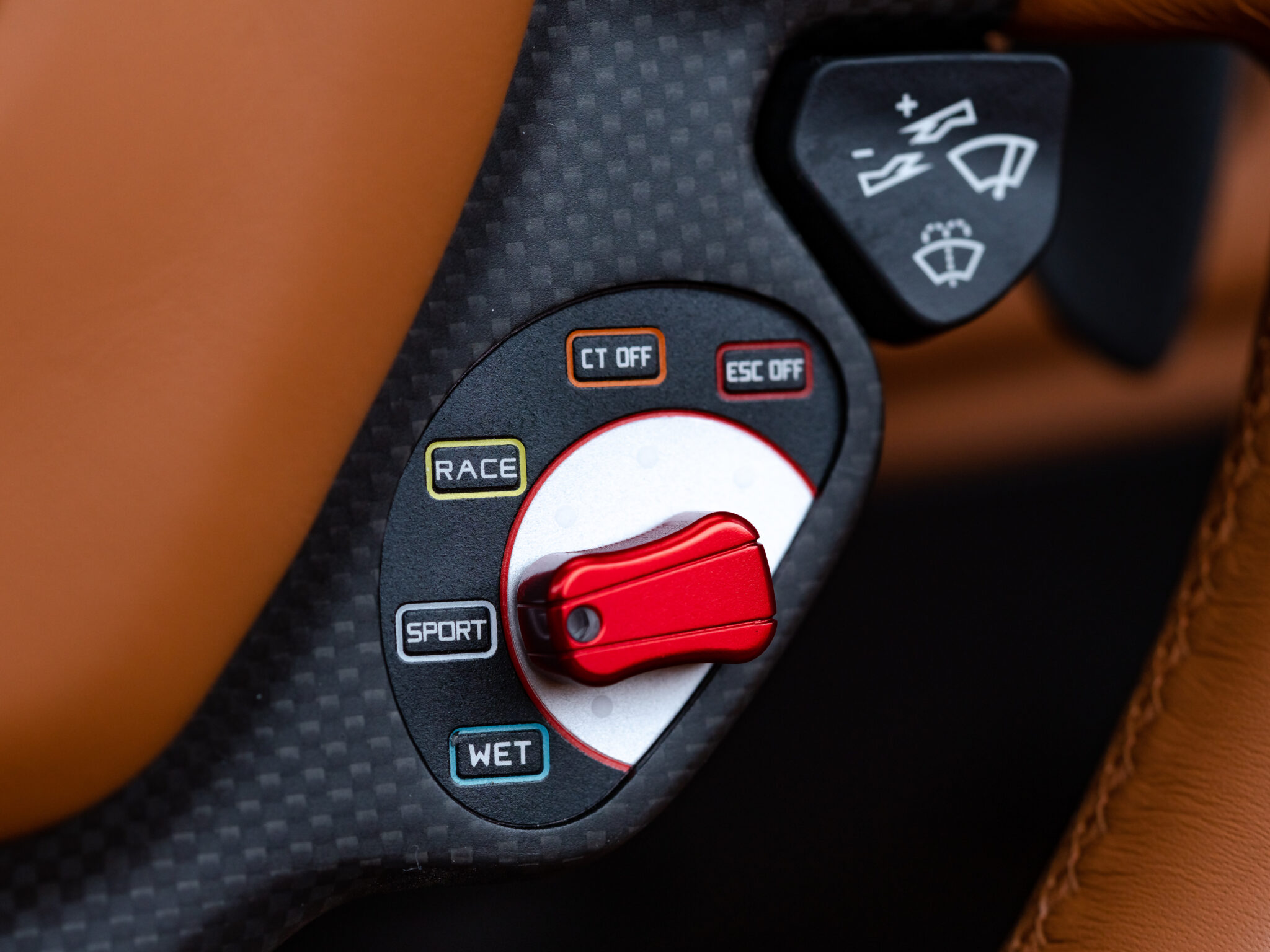 Rosso Scuderia Pista Spider-28